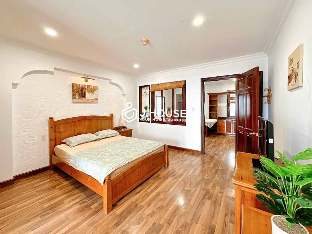 1 bedroom apartment for rent in District 3 - Fully furnished and balcony-4