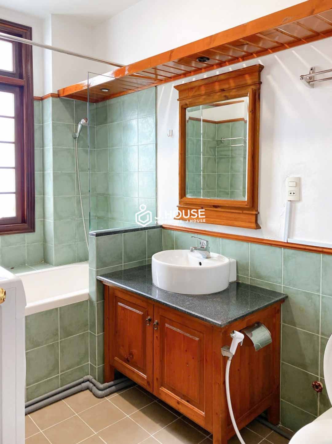 1 bedroom apartment for rent in District 3 - Fully furnished and balcony-5