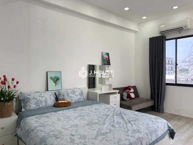 1-bedroom-apartment-with-balcony-ds-house-district-1-b5-0
