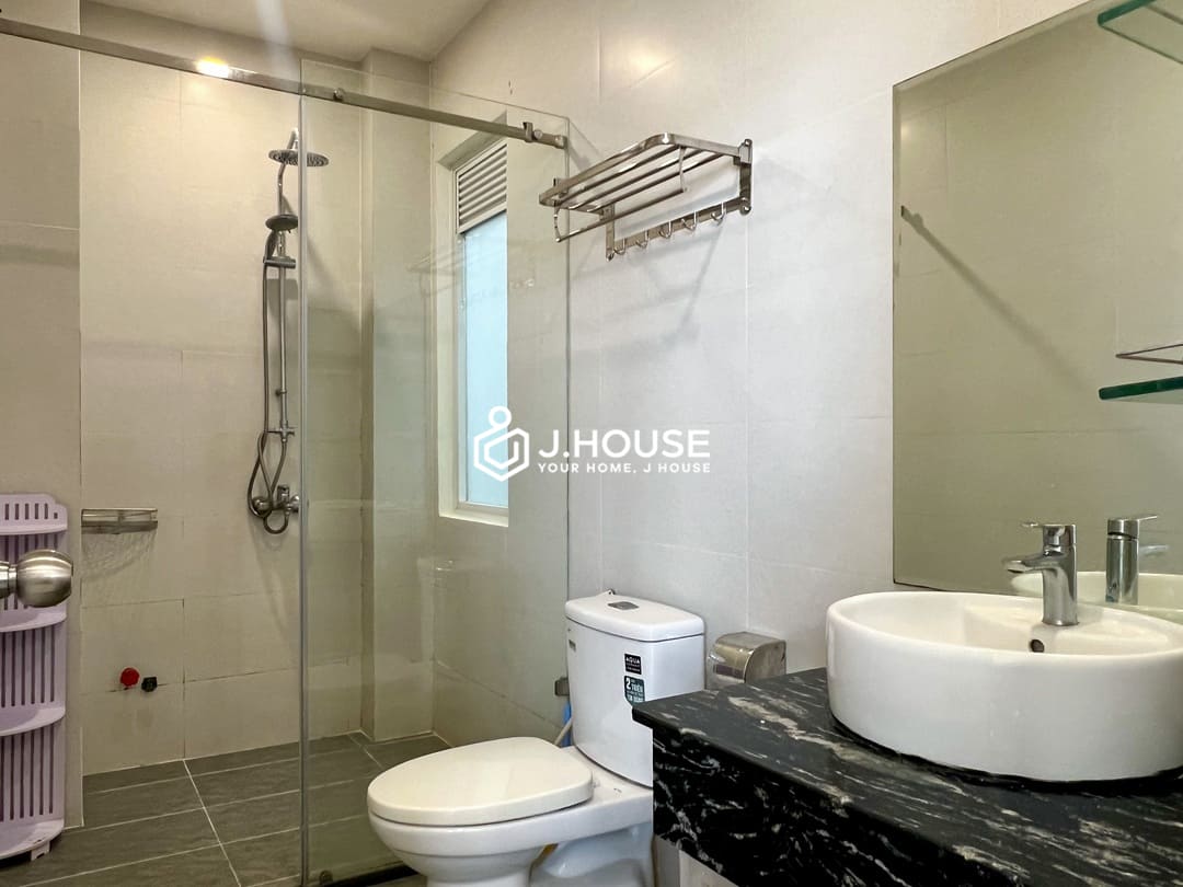 2 bedroom apartment for rent with pool in District 2, HCMC