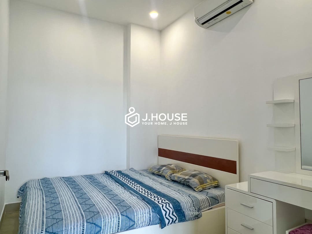 2 bedroom apartment for rent with pool in District 2, HCMC