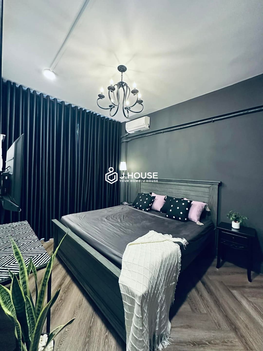 3 BR apartment for rent at Nguyen Ngoc Phuong Apartment, Binh Thanh District_1_11zon