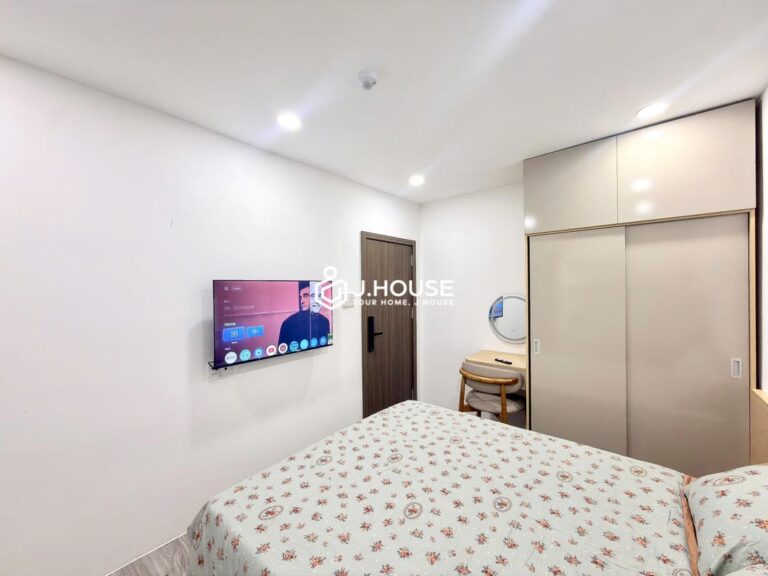 Affordable Studio Serviced Apartment in District 1 - Joo House-0
