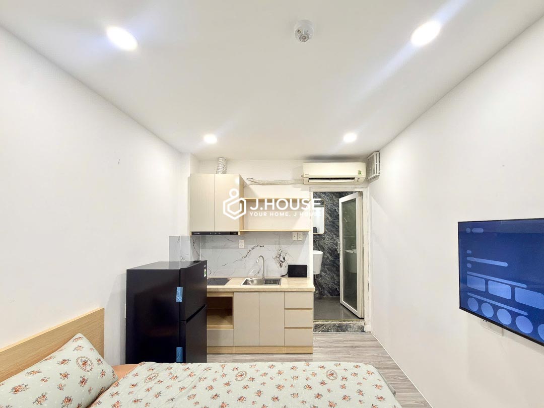 Affordable Studio Serviced Apartment in District 1 - Joo House-6