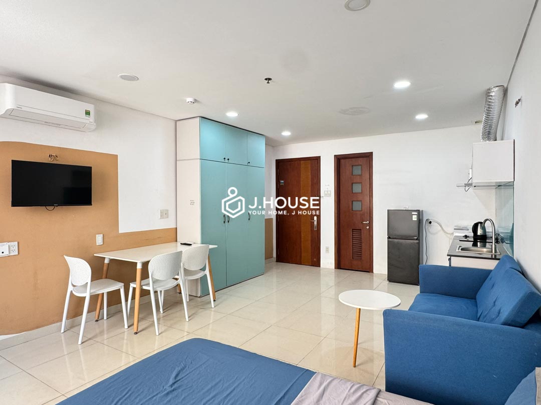 Balcony Studio for Rent in Tan Dinh District 1 - Milan Apartment-4