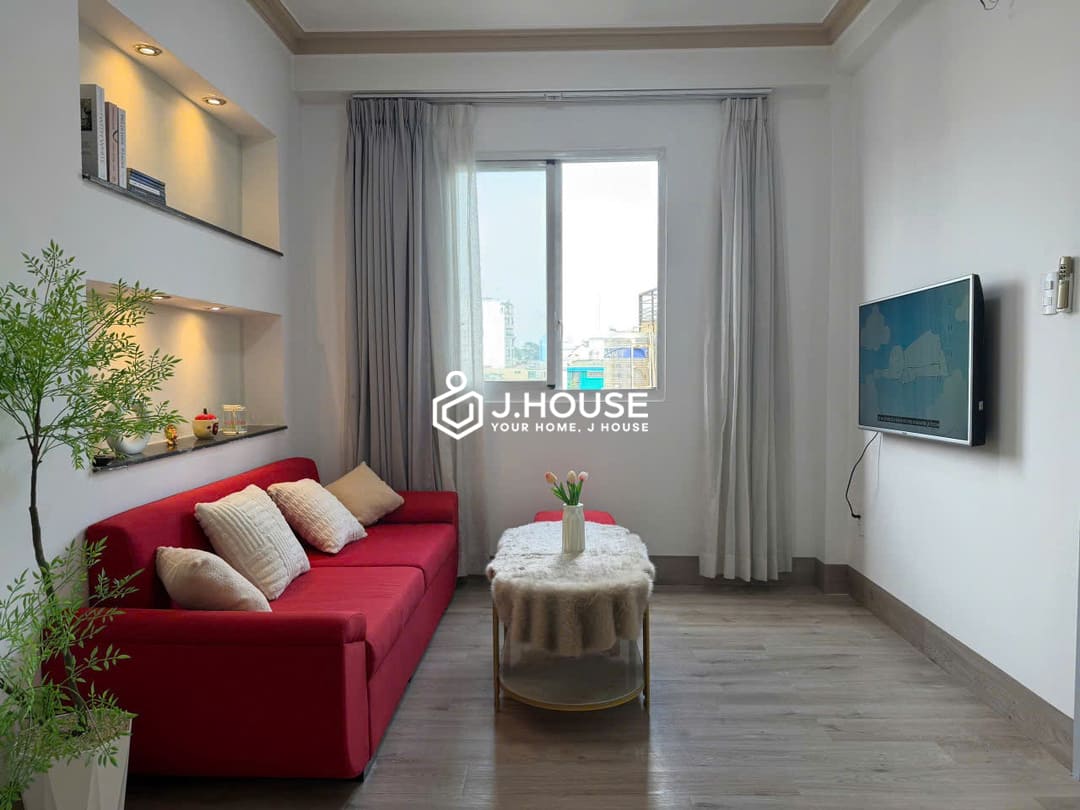 Bright 2br apartment for rent in District 1, HCMC