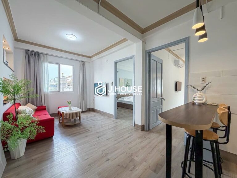Bright 2br apartment for rent in District 1, HCMC
