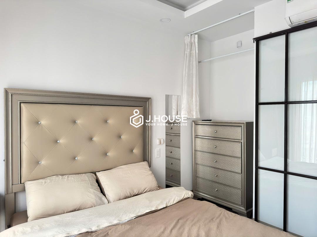 Bright Studio Apartment for Rent in District 3 - Turtle Apartment-10