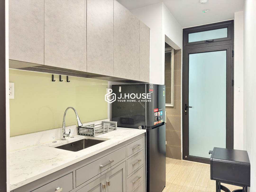 Bright Studio Apartment for Rent in District 3 - Turtle Apartment-11