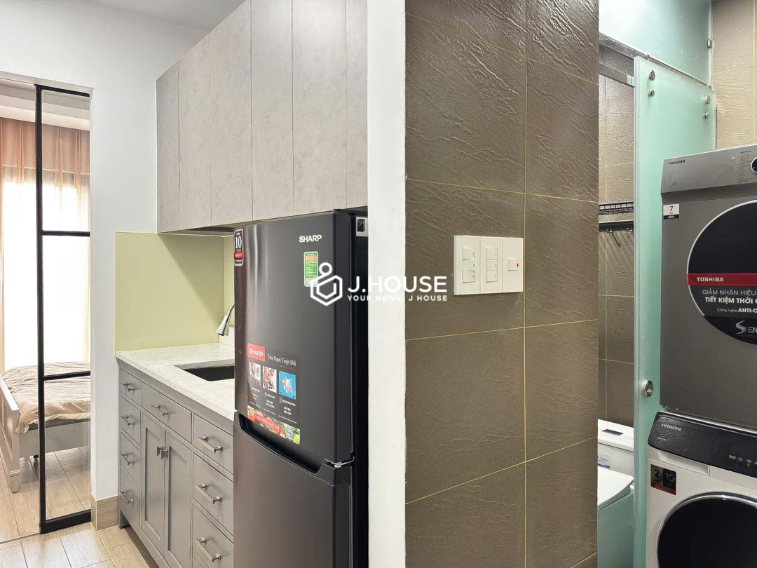 Bright Studio Apartment for Rent in District 3 - Turtle Apartment-12