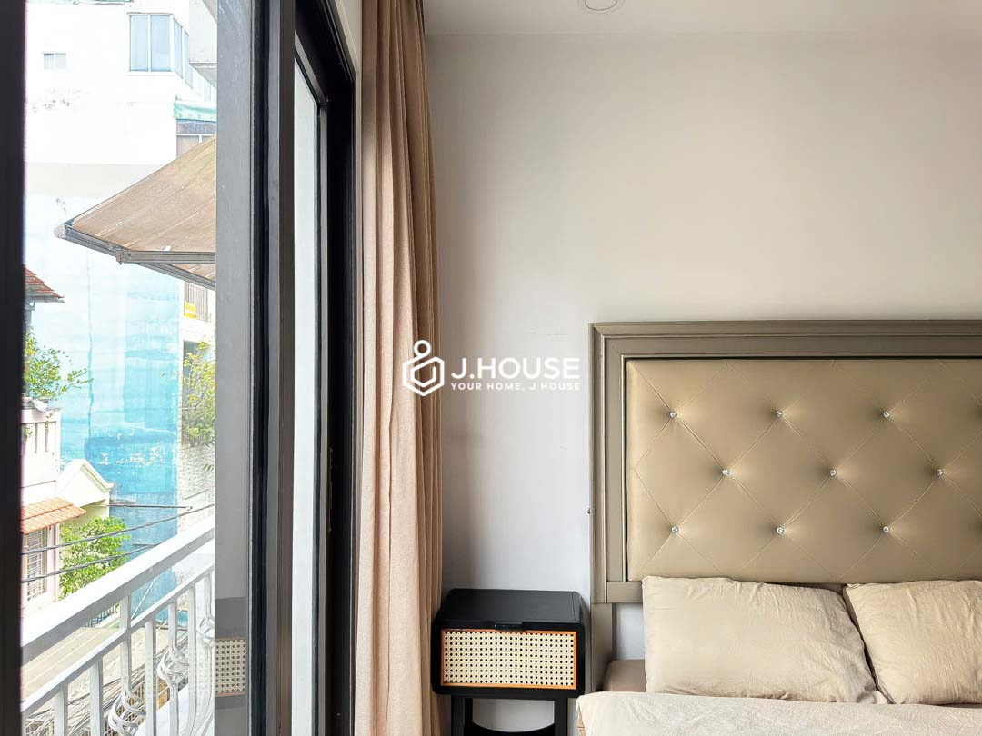 Bright Studio Apartment for Rent in District 3 - Turtle Apartment-4