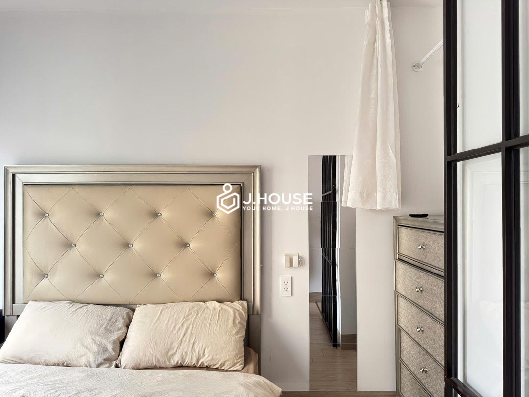 Bright Studio Apartment for Rent in District 3 - Turtle Apartment-9