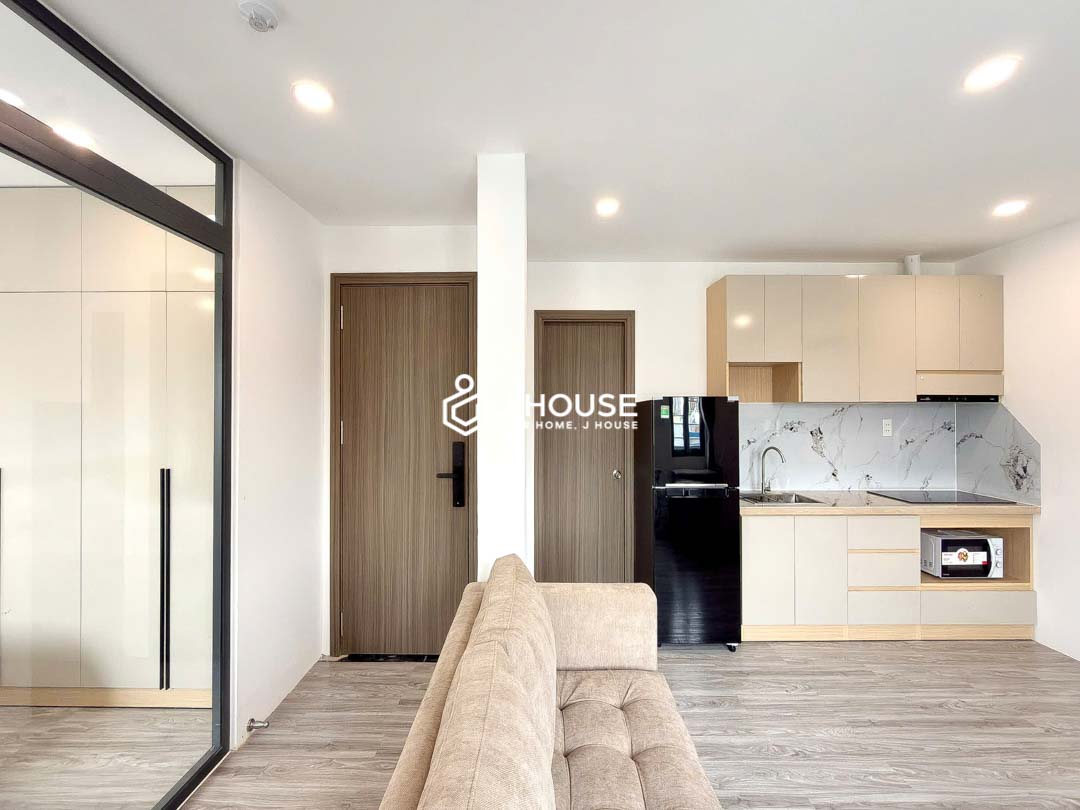 Modern 1-BR Apartment in District 1 with Balcony, Laundry - Joo House-10