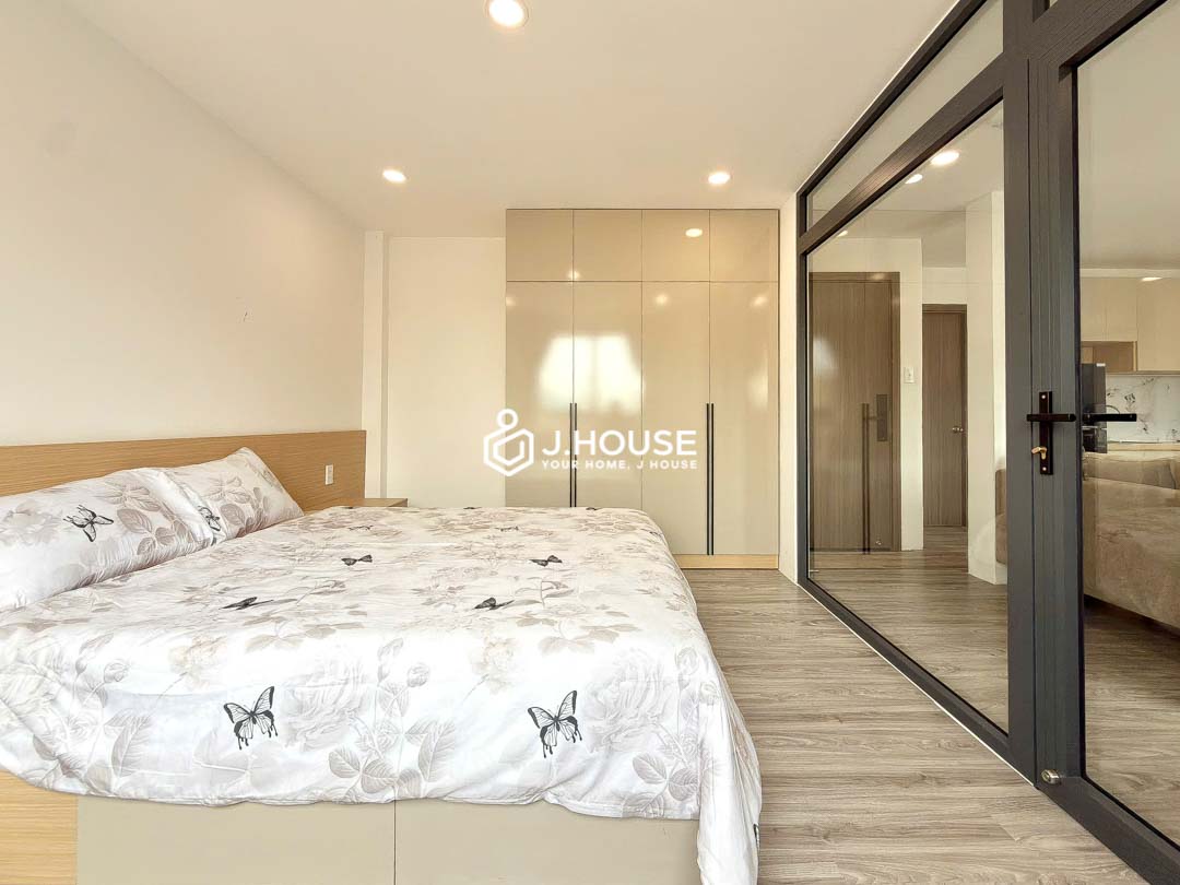 Modern 1-BR Apartment in District 1 with Balcony, Laundry - Joo House-2