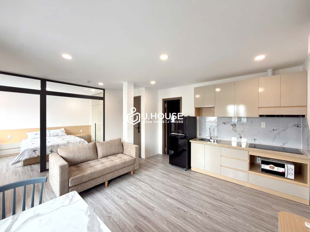 Modern 1-BR Apartment in District 1 with Balcony, Laundry - Joo House-5