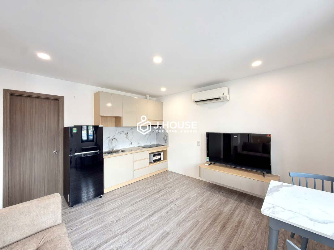 Modern 1-BR Apartment in District 1 with Balcony, Laundry - Joo House-9