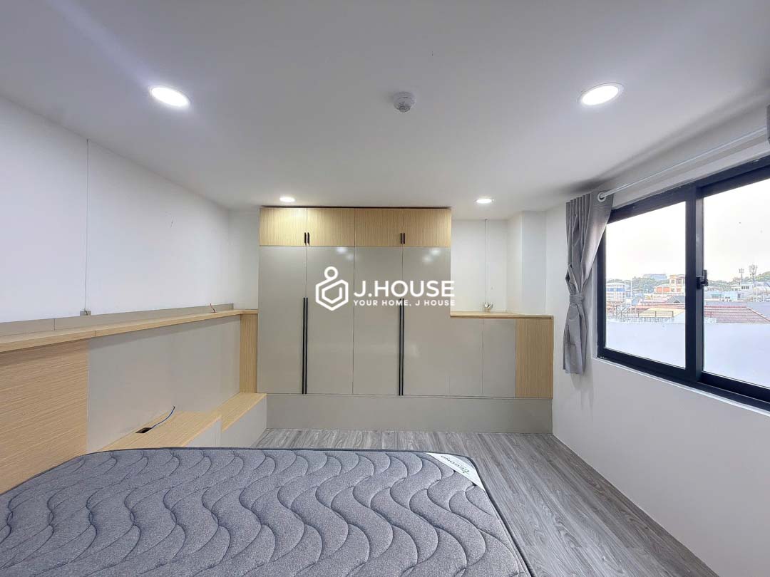Spacious 1BR Apartment for Rent with Balcony & Laundry - Joo House D1-8