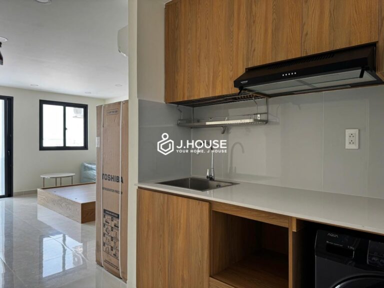 Studio Apartment in District 2 for Rent with Balcony & Laundry - Minh Phuong Apartment (2)