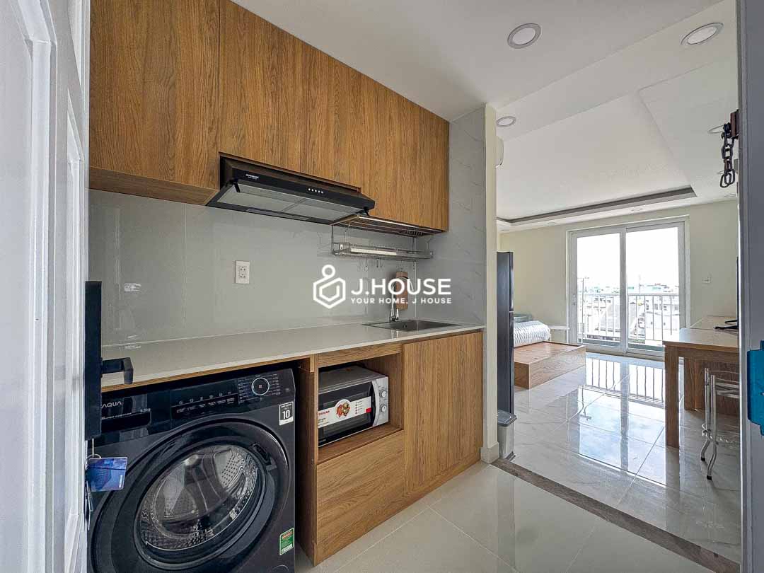 Studio in Thao Dien for Rent with Balcony & Laundry - Minh Phuong Apartment