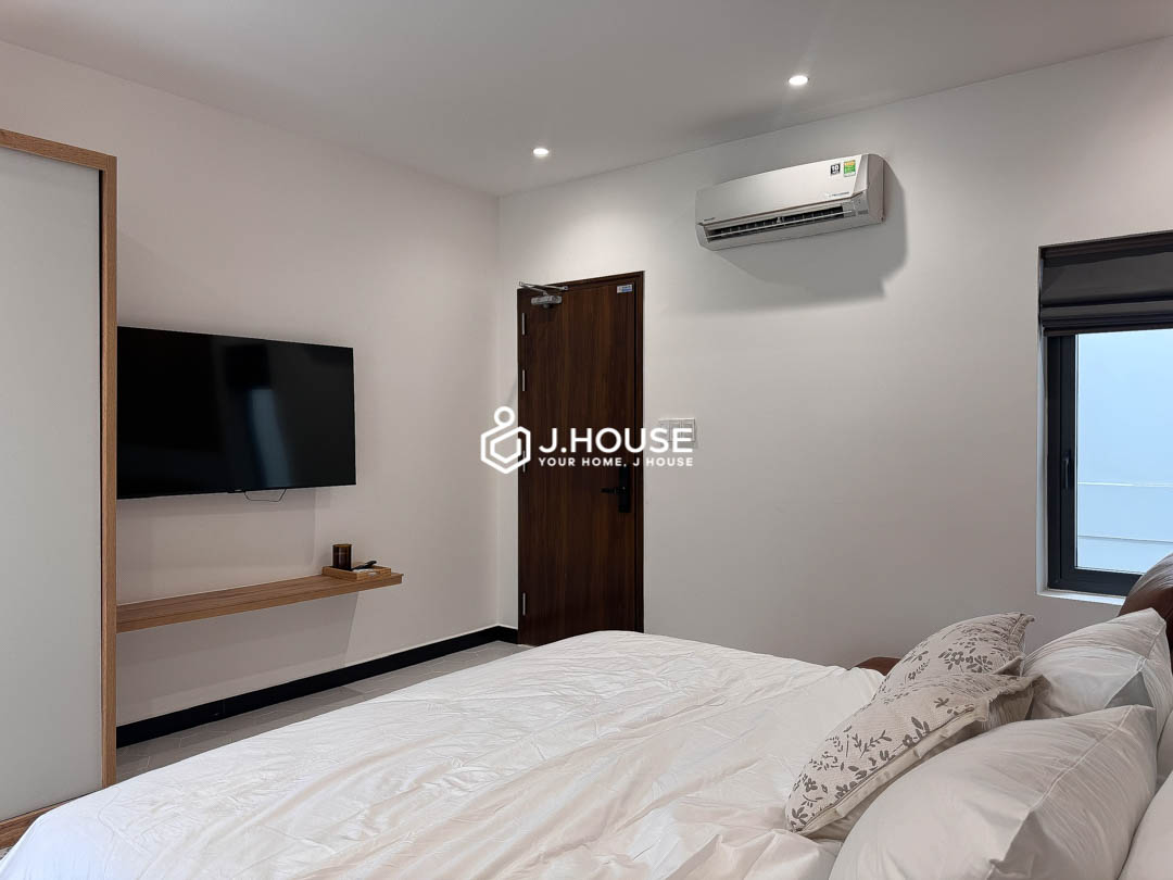 cozy-studio-apartment-for-rent-district-1-maison-huong-3b-1