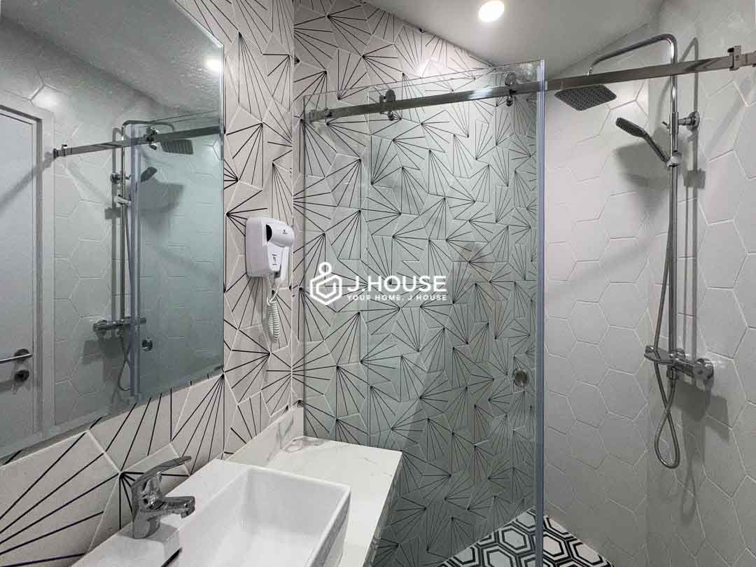 cozy-studio-apartment-for-rent-district-1-maison-huong-3b-11