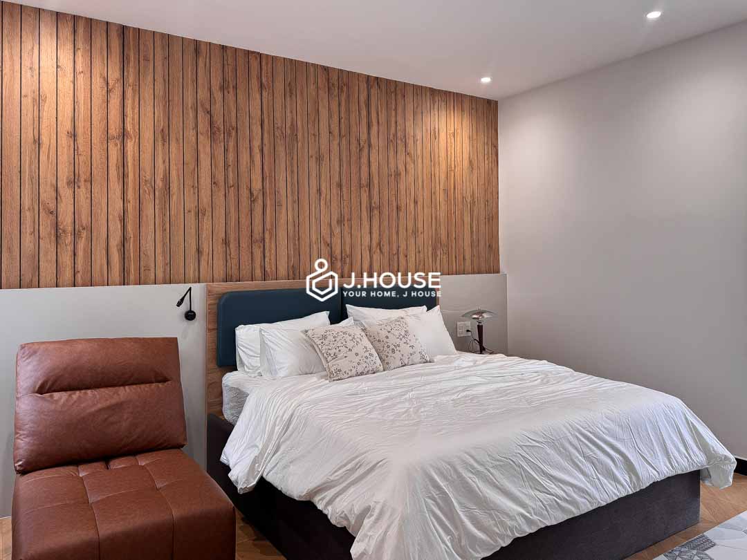 cozy-studio-apartment-for-rent-district-1-maison-huong-3b-3
