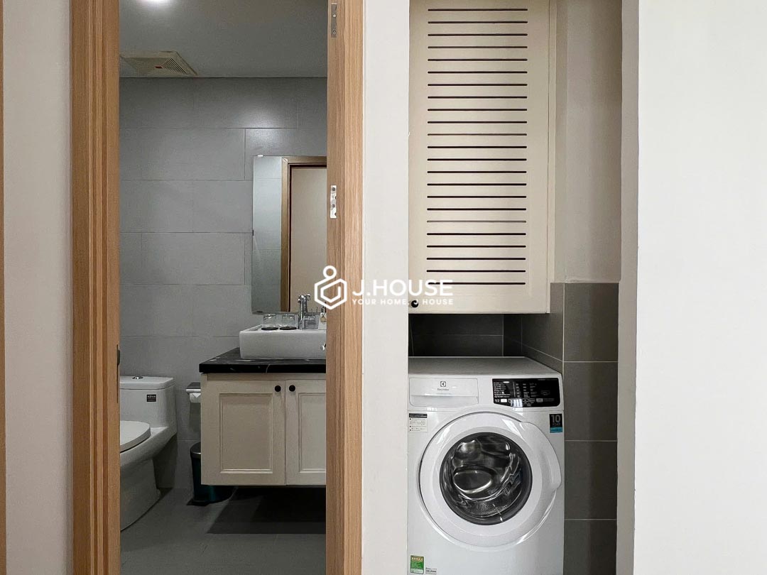 luxury-2-bedroom-for-rent-near-air-port-in-tan-binh-phuong-nam-apartment-22