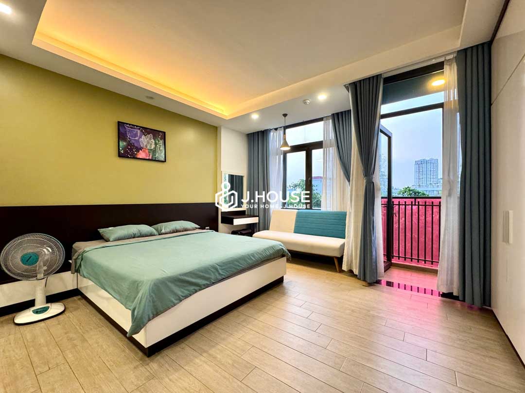 modern-1-bedroom-with-balcony-in-thao-dien-mz-apartment-401