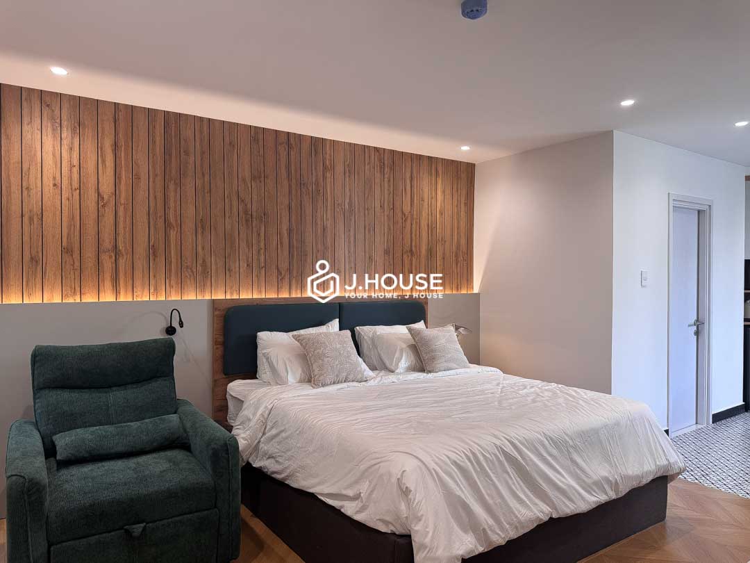modern-studio-for-rent-district-1-maison-huong-studio-2b