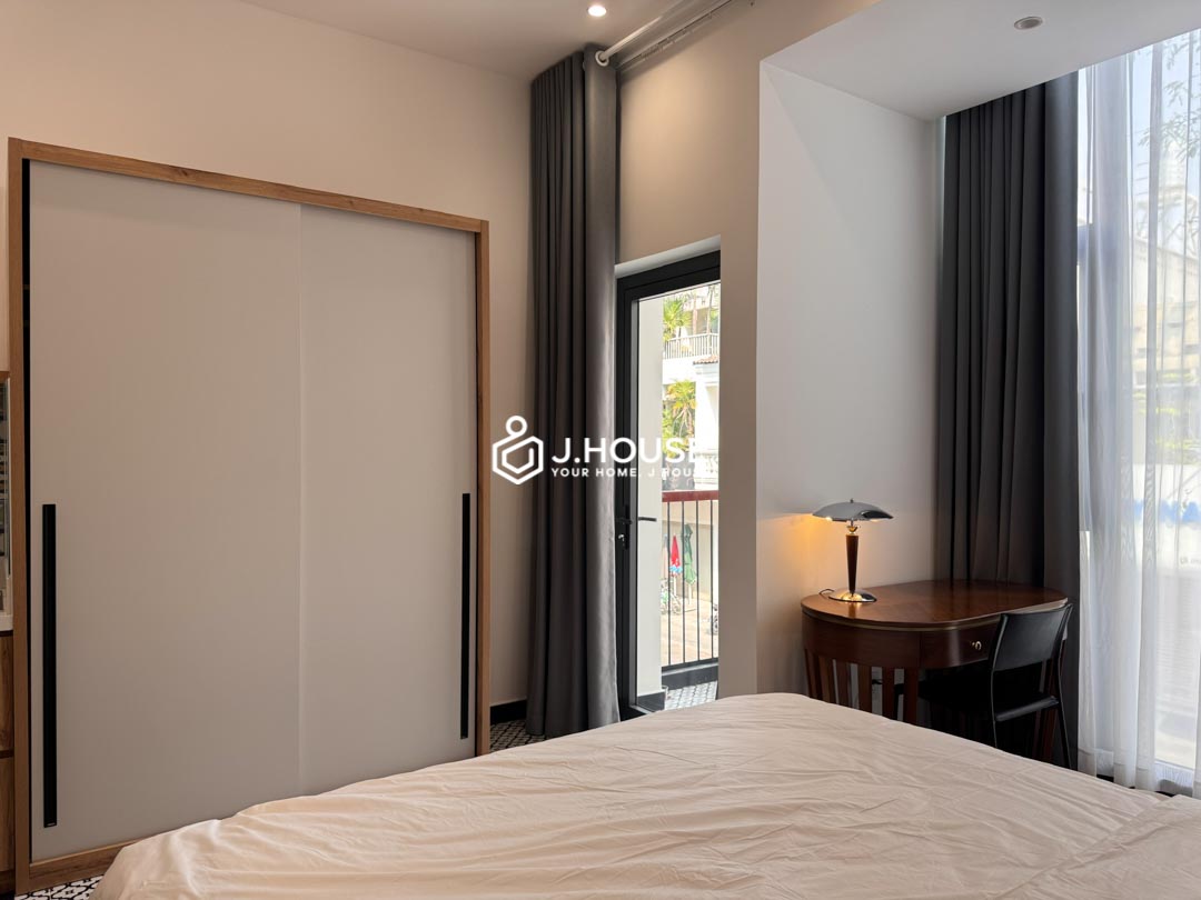 serviced-apartment-for-rent-district-1-maison-huong-studio-1a-2