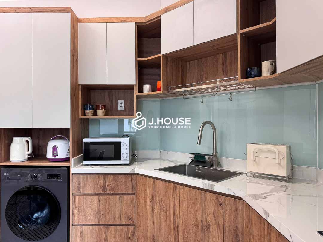 serviced-apartment-for-rent-district-1-maison-huong-studio-1b-10