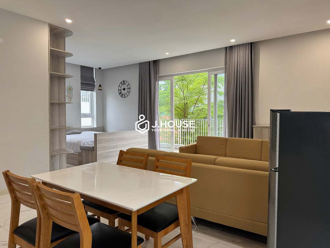 serviced-apartment-for-rent-thao-dien-studio-apartment-x02-4