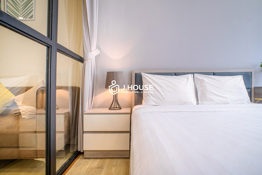 spring-garden-district-1-serviced-apartment-1br-for-rent-balcony-b2-11