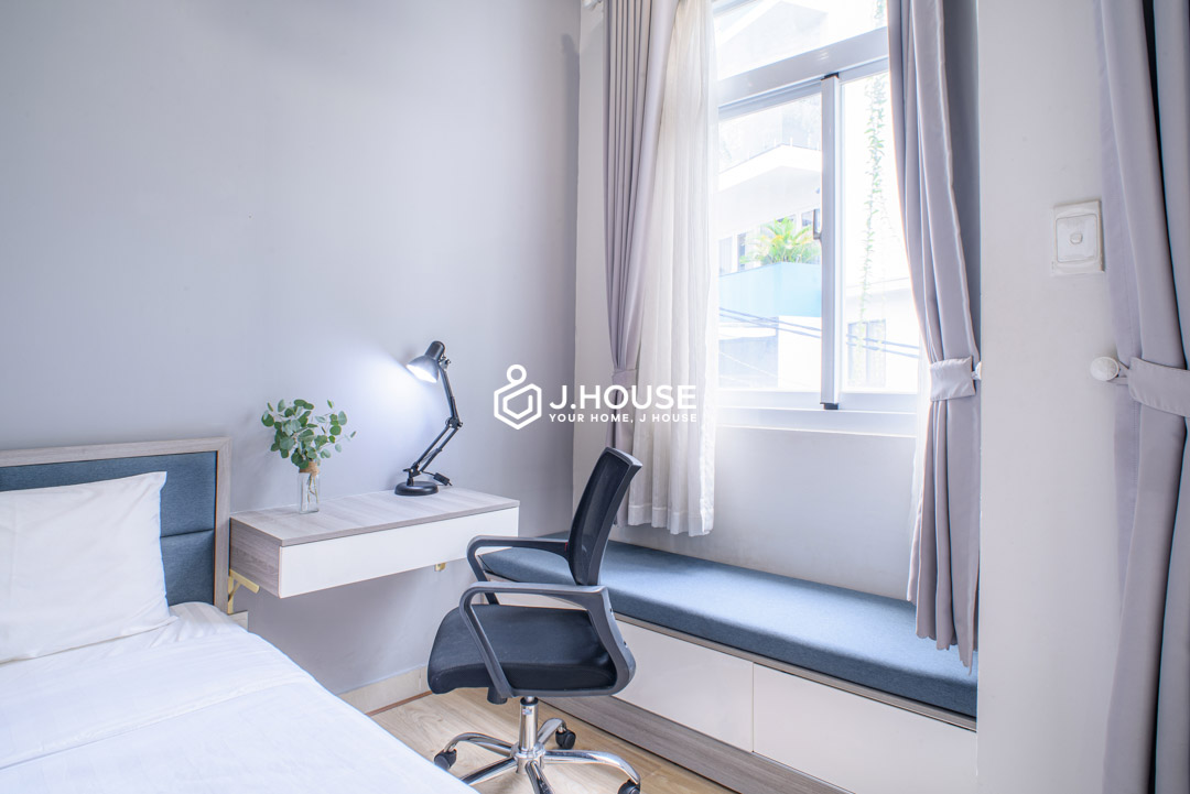 spring-garden-district-1-serviced-apartment-1br-for-rent-balcony-b2-13