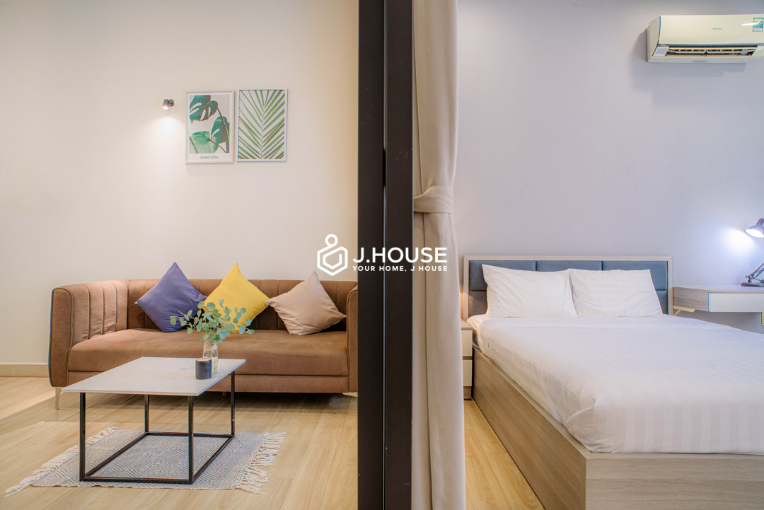 spring-garden-district-1-serviced-apartment-1br-for-rent-balcony-b2-5