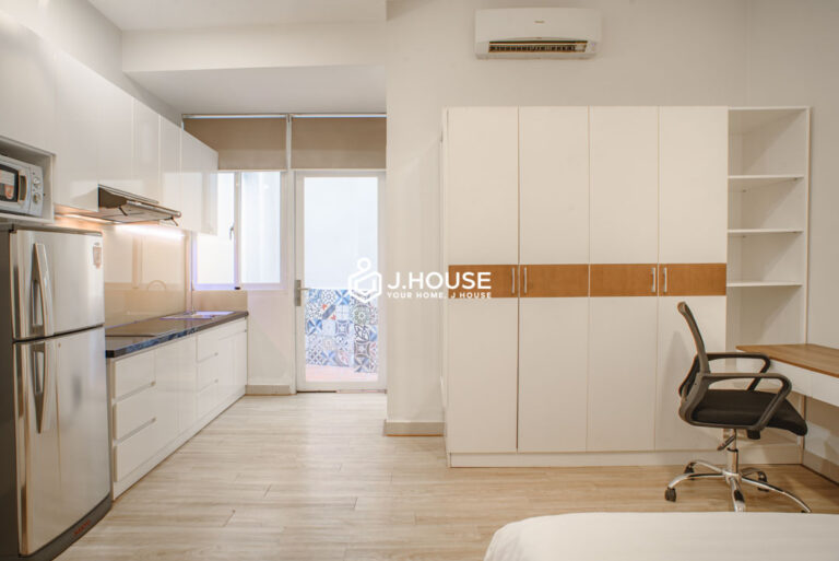 studio-apartment-for-rent-district-1-spring-garden-yard-a3-8 (2)