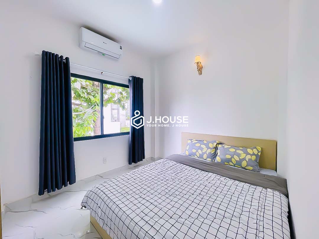 Bright 1-bedroom apartment for rent in Thanh My Loi