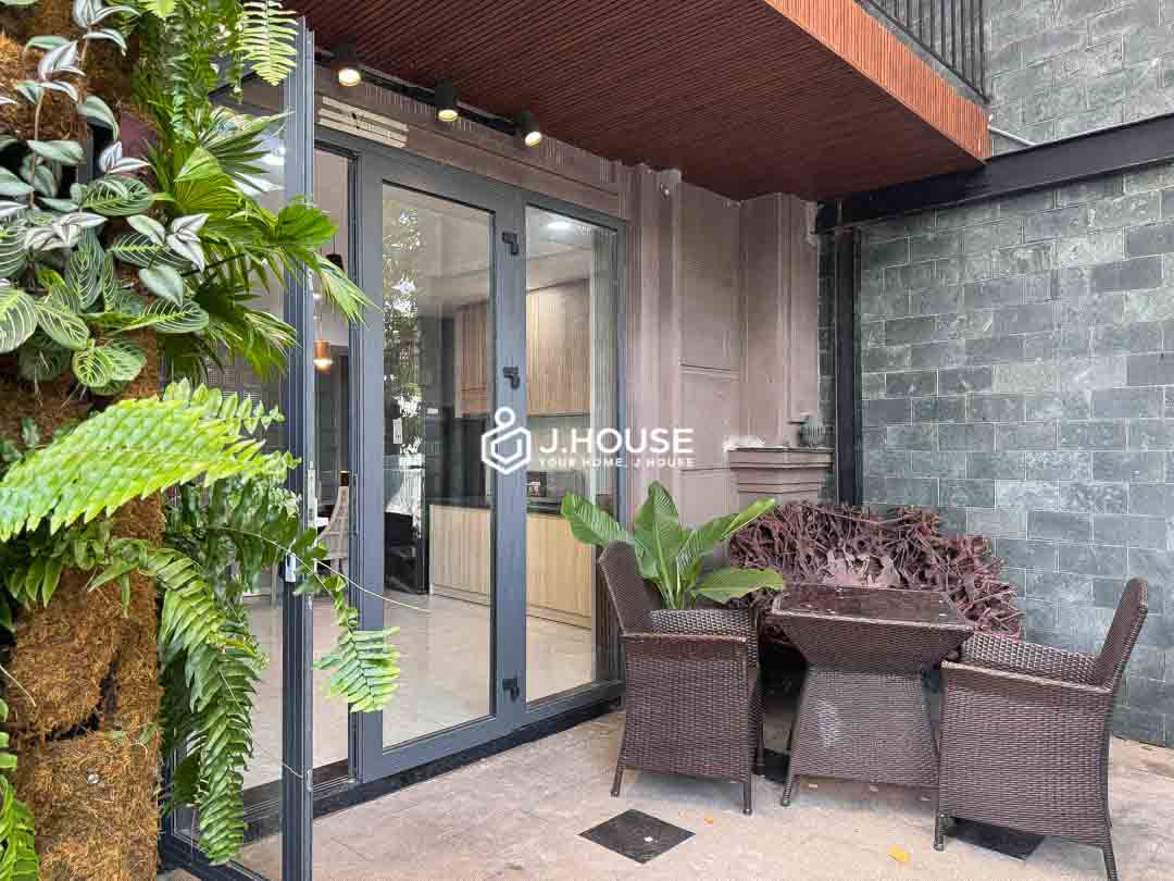 Ground Floor 2BR Apartment with Gym Pool Sauna in Thao Dien - Vitaminsea