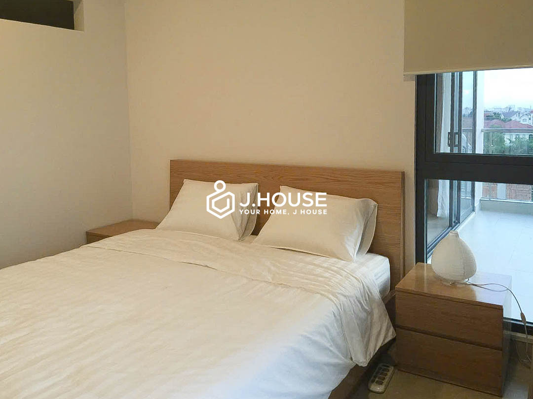 2-br-with-gym-pool-and-river-view-for-rent-in-thao-dien-moonlight-7