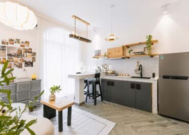  Aesthetic 1-Bedroom Apartment For Rent in Da Kao, District 1 - Glowing Ember