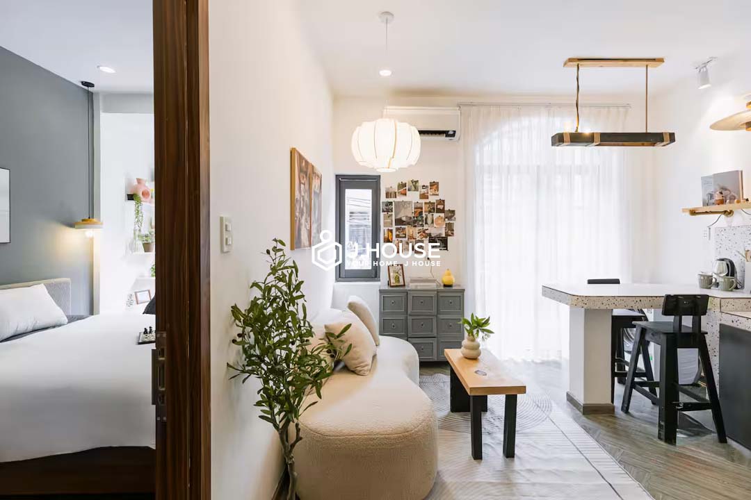  Aesthetic 1-Bedroom Apartment For Rent in Da Kao, District 1 - Glowing Ember