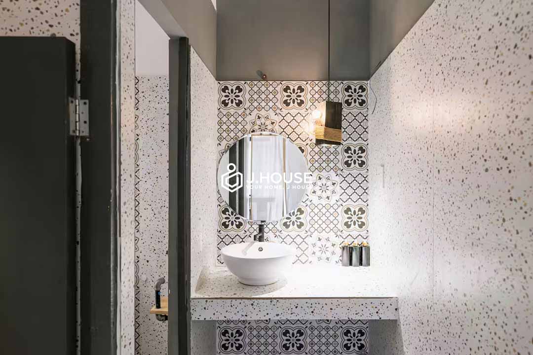  Aesthetic 1-Bedroom Apartment For Rent in Da Kao, District 1 - Glowing Ember