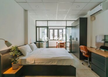 Cozy 1-Bedroom Apartment For Rent in District 3 - Shome