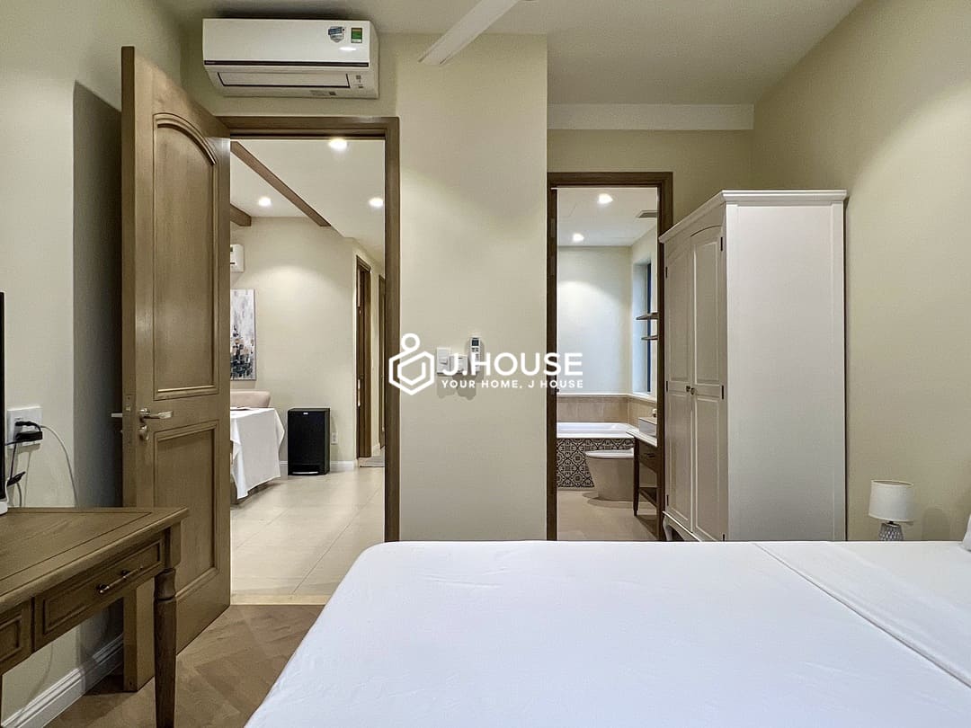 2 Bedroom Apartment for Rent in Thao Dien, D2 with Bathtub, Jacuzzi & BBQ Area - Serena Bahuan