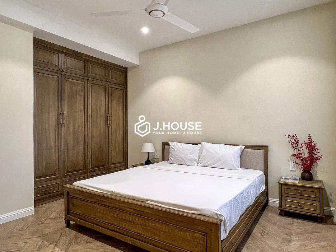 2 Bedroom Apartment for Rent in Thao Dien, D2 with Bathtub, Jacuzzi & BBQ Area - Serena Bahuan