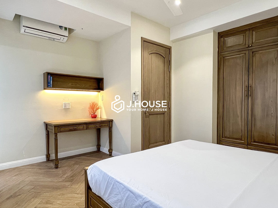 2 Bedroom Apartment for Rent in Thao Dien, D2 with Bathtub, Jacuzzi & BBQ Area - Serena Bahuan