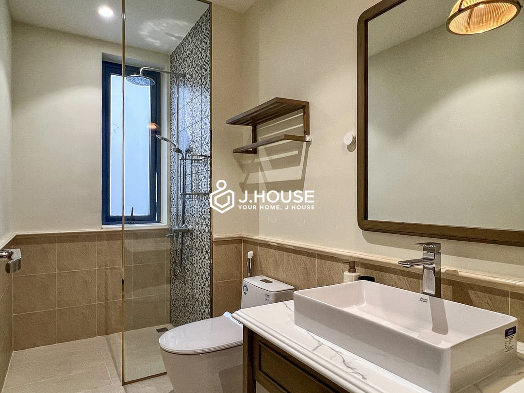 2 Bedroom Apartment for Rent in Thao Dien, D2 with Bathtub, Jacuzzi & BBQ Area - Serena Bahuan