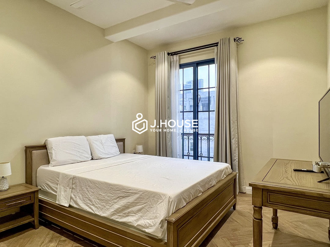 2 Bedroom Apartment for Rent in Thao Dien, D2 with Bathtub, Jacuzzi & BBQ Area - Serena Bahuan