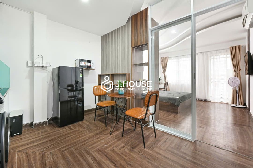 Bright 1 br apartment for rent in HCMC - Nguyen Gia Apartment