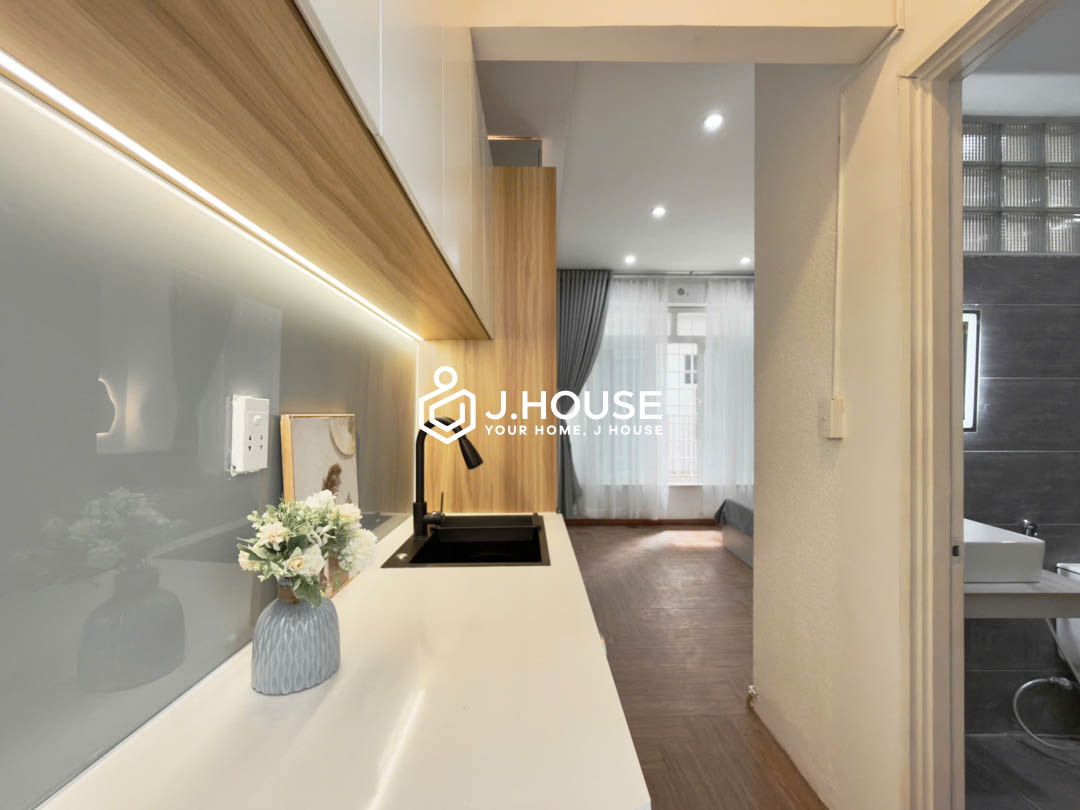 Bright Studio with Private Washer For Rent in District 7 - HL Apartment-